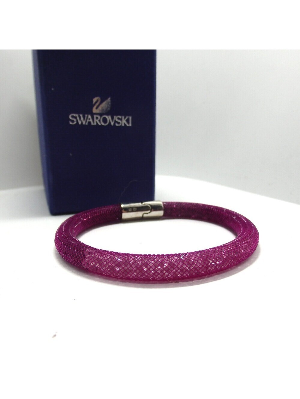 Swarovski bracelet glass used